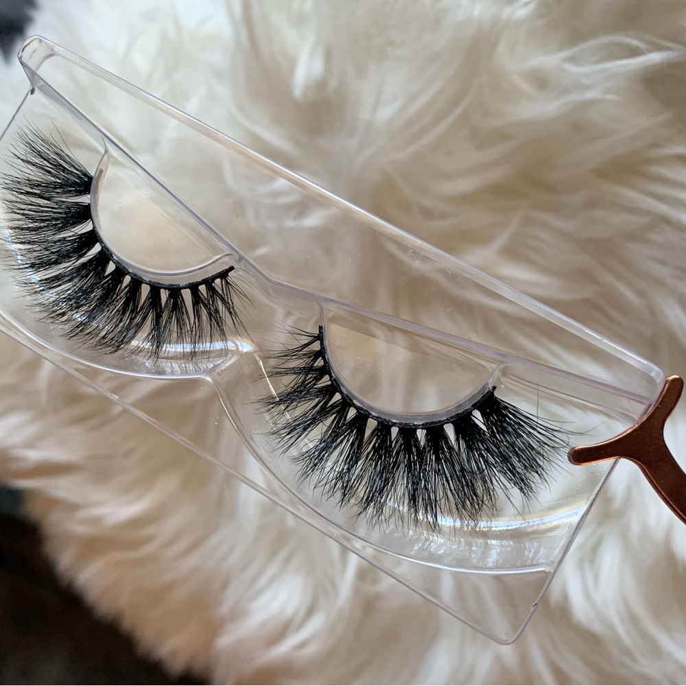 Mink Strip Lashes- CIAO!